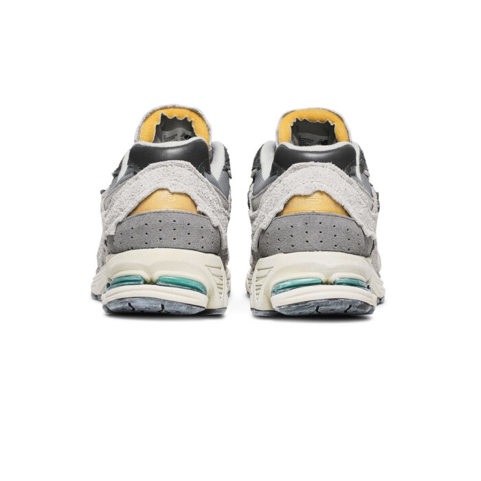 New-Balance-Protection-Pack-Rain-Cloud-4.jpg New-Balance-Protection-Pack-Rain-Cloud-4.jpg